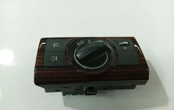 Opel Antara Light switch 96672909070413