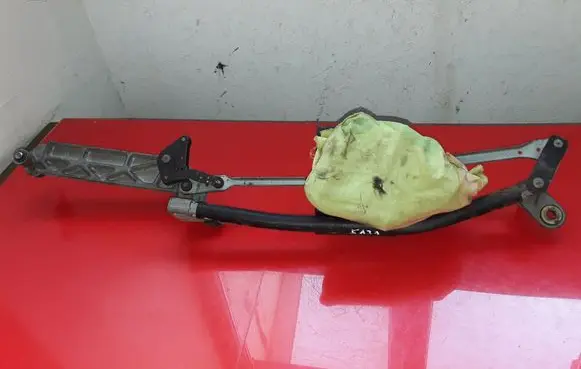 Hyundai Trajet Front wiper linkage NOCODE
