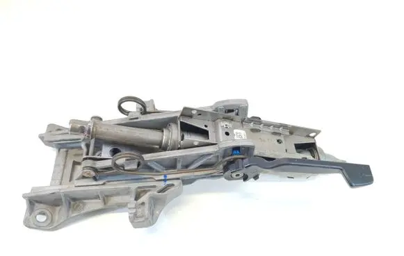 Steering wheel axle set