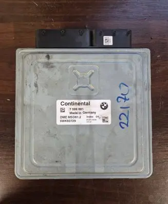 BMW 1 F20 F21 Engine control unit/module 7599881 DMEMSD812 5WK93729