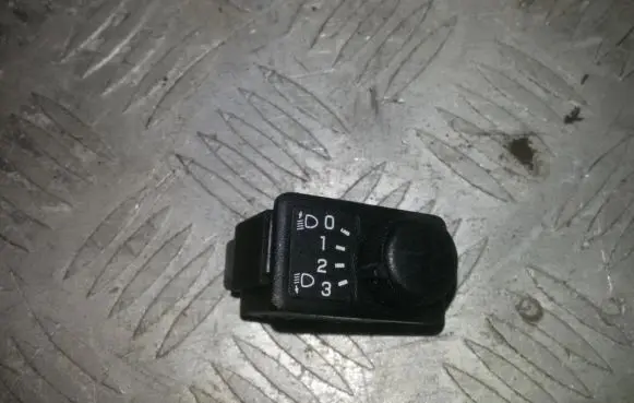 Nissan Almera Tino Headlight level height control switch 36997b 32500