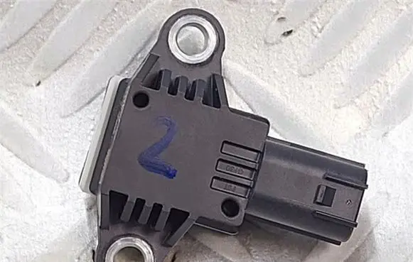 Mazda CX-5 Airbag deployment crash/impact sensor GMC8-57KC0A