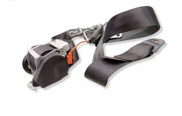 Citroen C4 I Front seatbelt 040066