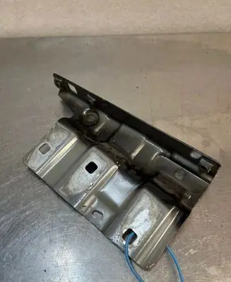 Dacia Sandero III Fender mounting bracket DODACIASANDEROIII3