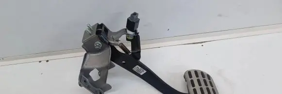 KIA Sportage Brake pedal 32800D9850 MKTAA0080