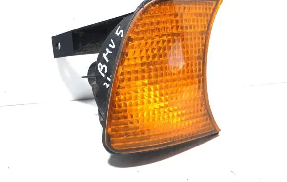 BMW 5 E34 Front indicator light 1384034155042