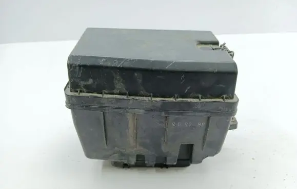 Ford Mondeo Mk III Fuse module 93BG14A076EE