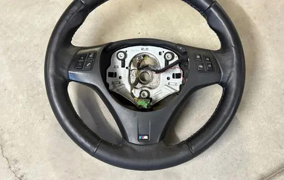 BMW M3 e92 Steering wheel 3051626