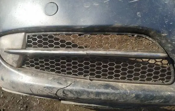 Alfa Romeo 147 Front bumper lower grill