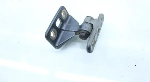 Mercedes-Benz E W211 Front door upper hinge 012LI46