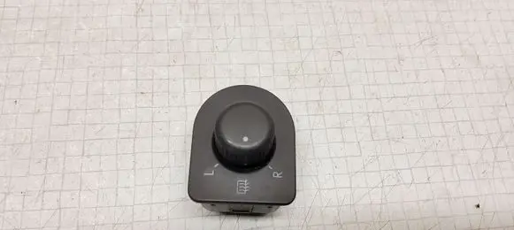 Volkswagen PASSAT B5.5 Wing mirror switch 1J1959565F