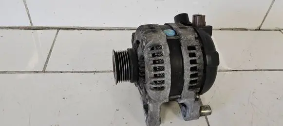 Volvo V50 Generator/alternator 1042102710 1R6222 042102710