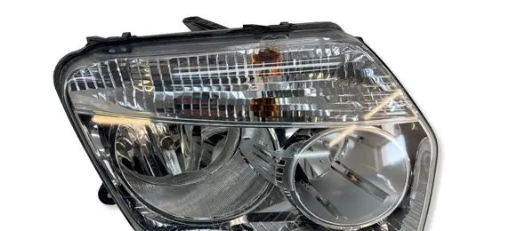 Renault Dacia Duster Headlight/headlamp 260100067R