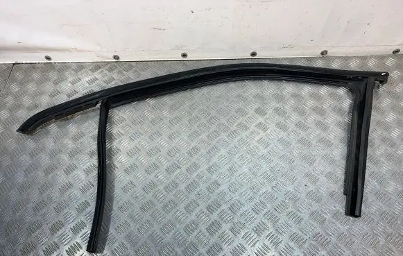 Jeep Compass Rubber seal front door (on door) 