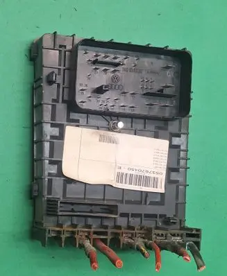 Volkswagen Caddy Fuse module 017181301