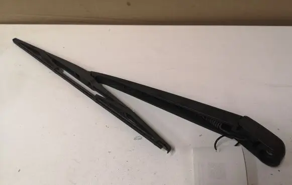 Mazda 6 Rear wiper blade arm 060117