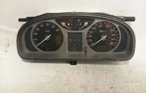 Renault Laguna II Speedometer (instrument cluster) 8200328445