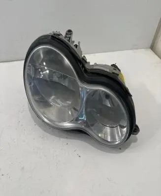 Mercedes-Benz C W203 Headlight/headlamp A2038203261 0B01166206