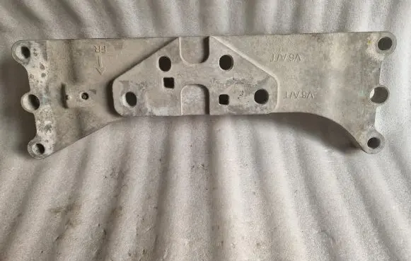 Chevrolet Camaro Gearbox mounting bracket 92200274