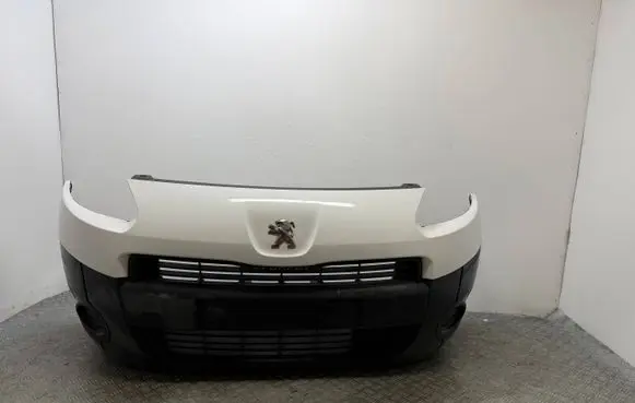 Peugeot Partner Front bumper 