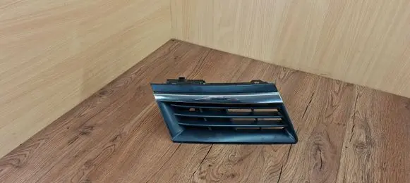 Renault Vel Satis Front bumper upper radiator grill 8200408717