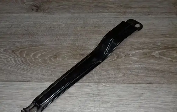 Battery bracket