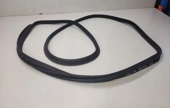 Audi A6 C7 Rubber seal rear door 4G5827705A