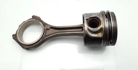 Audi A6 S6 C6 4F Piston with connecting rod 