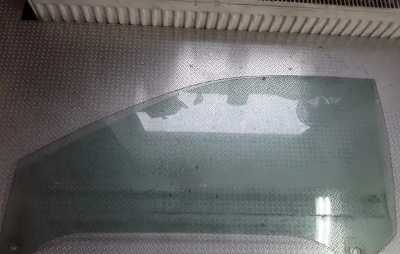 Audi A3 S3 8L Front door window/glass (coupe) 