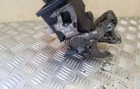 BMW 3 E46 Power steering pump 6756575 7692974519