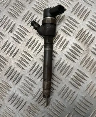 Volvo S80 Fuel injector 0445110251 30750283