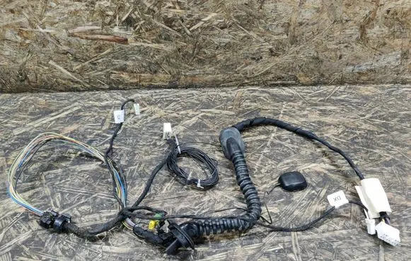 Maserati Quattroporte Tailgate/trunk wiring harness 231400
