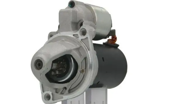 Mercedes-Benz Vito Viano W638 Starter motor CS1075