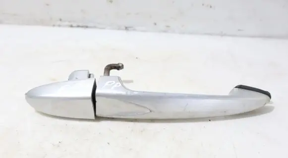 Lancia Ypsilon Front door exterior handle/bracket 