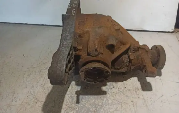 BMW 7 E38 Rear differential