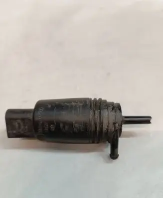 BMW 5 E60 E61 Windscreen/windshield washer pump 67128377612