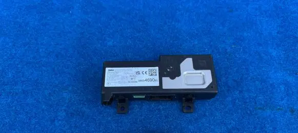 Citroen Berlingo Antenna control unit 9865469080