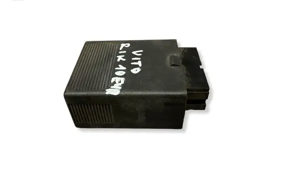 Mercedes-Benz Vito Viano W638 Other relay 0165452332 05014000