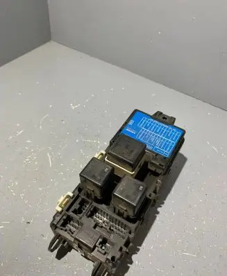 Volvo S40, V40 Fuse box set 30807050