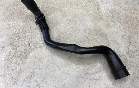 Audi A3 S3 8L Breather hose/pipe 06A103217G