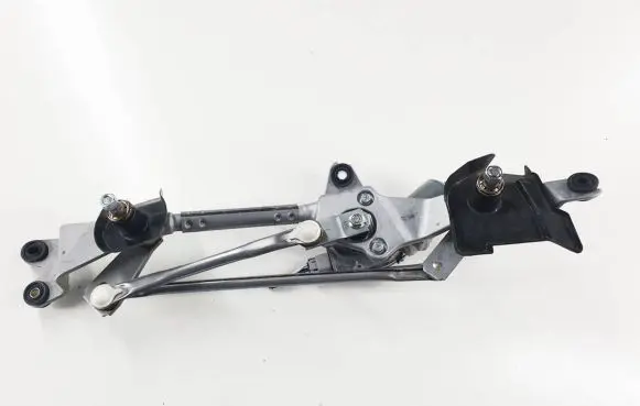Suzuki SX4 S-Cross Front wiper linkage and motor 38110-61m11