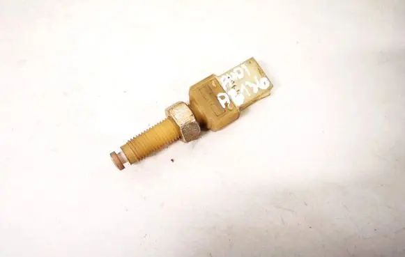 Audi A4 S4 B5 8D Brake pedal sensor switch 443945515