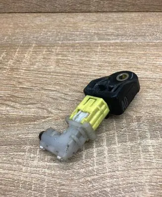 Lexus CT 200H Airbag deployment crash/impact sensor 8917375010 WithPlug