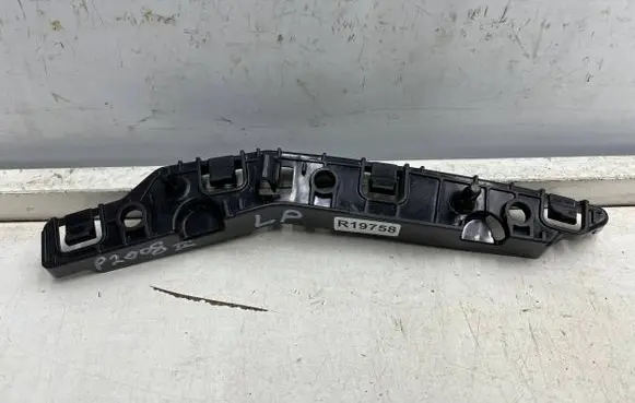 Peugeot 2008 II Front bumper mounting bracket 9825853780