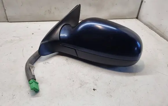 Volvo V70 Front door electric wing mirror E11015463 E11025463