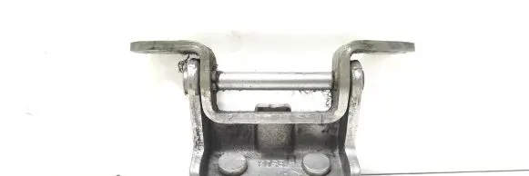 Nissan Qashqai+2 Rear door upper hinge