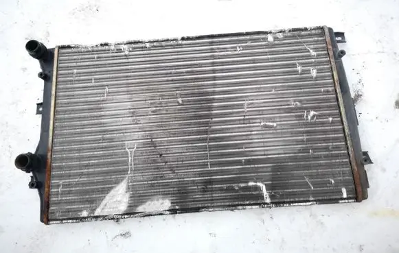 Volkswagen Touran I Coolant radiator 65280a 507763