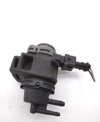 Renault Kangoo I Turbo solenoid valve 8200575400