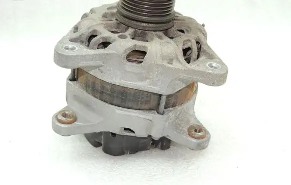 Renault Captur Generator/alternator 231003015R 231008918R