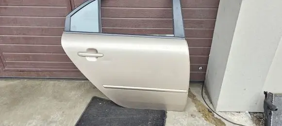 Rear door
